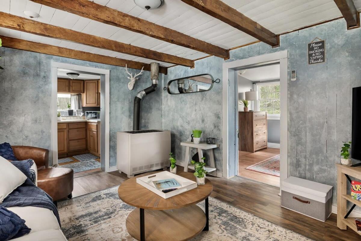 Creekside Cabin W Hot Tub, Fire Pit, Grill, Wifi! Basye Exterior photo